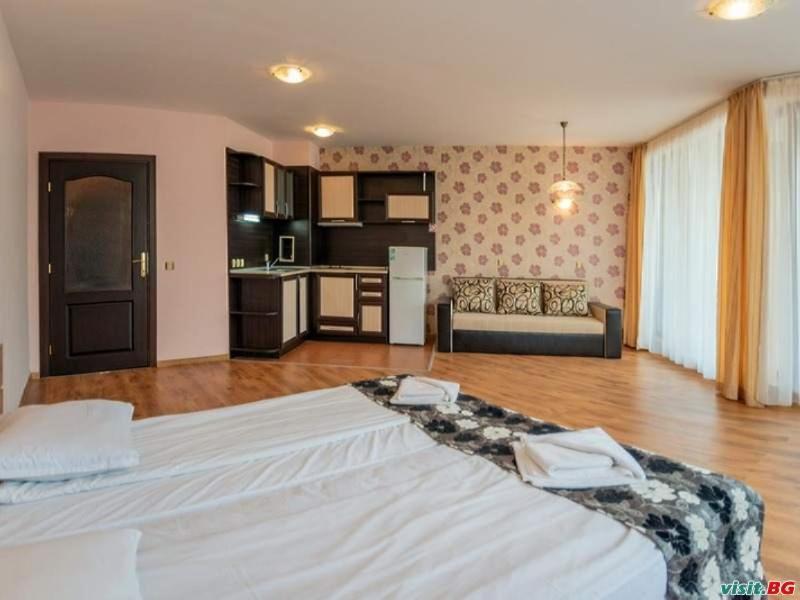 South Beach Hotel - New Management And Free Beach Access Tsarevo Eksteriør bilde
