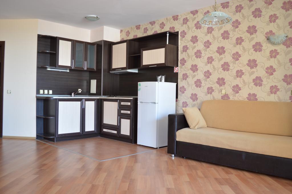 South Beach Hotel - New Management And Free Beach Access Tsarevo Rom bilde