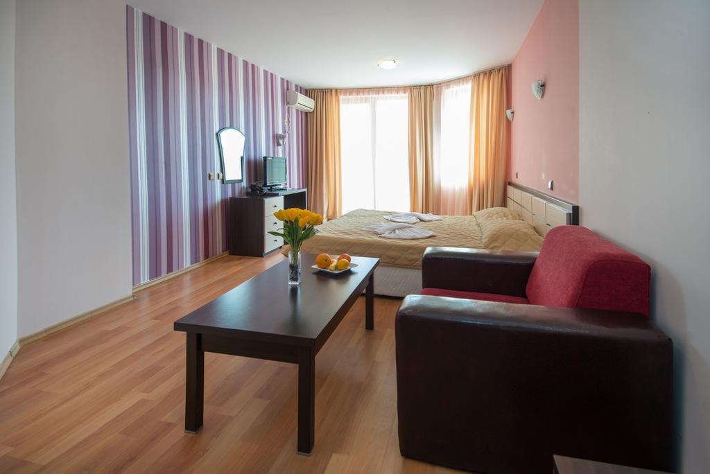 South Beach Hotel - New Management And Free Beach Access Tsarevo Eksteriør bilde