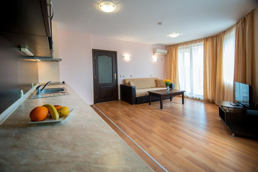 South Beach Hotel - New Management And Free Beach Access Tsarevo Eksteriør bilde