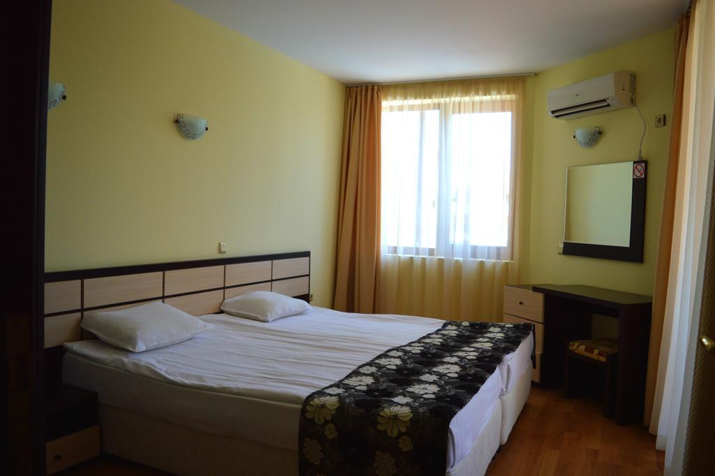 South Beach Hotel - New Management And Free Beach Access Tsarevo Rom bilde
